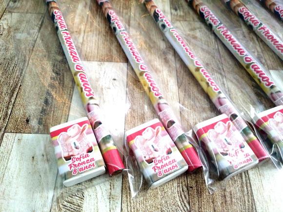 Lembrança Kit Lápis e Borracha Inspirado na Ana Castela