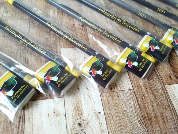 Lembrança Kit Lápis e Borracha para Escolas Formatura