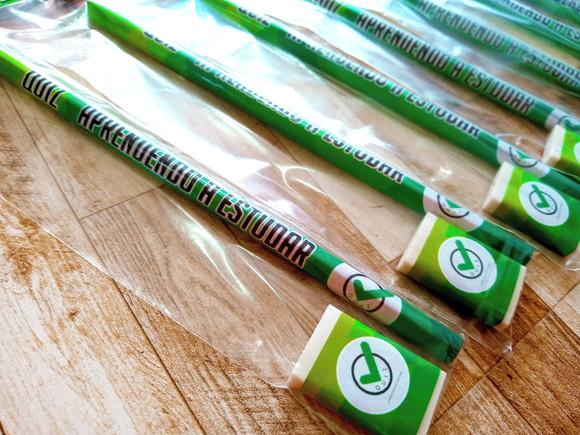 Lembrança Kit Lápis e Borracha para Escolas M6