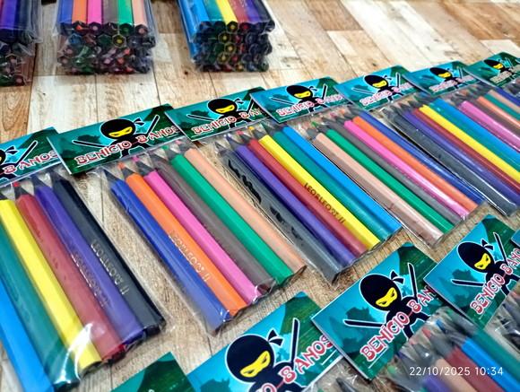 Lembrancinha Mini Lápis de Cor Ninja