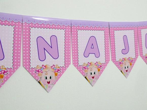 Bandeirolas tema Bonequinha M3