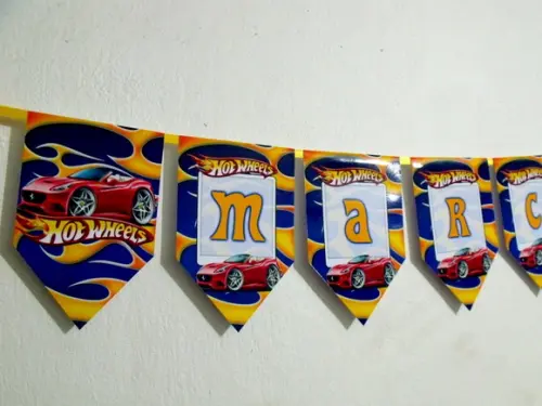 Bandeirola festa Hot Wheels