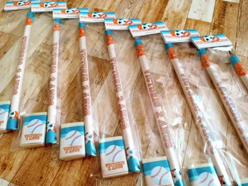 Lembrança de Aniversário Kit Escolar Esportes
