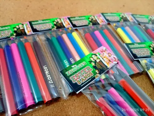 Lembrança de Evento Mini Lápis de Cor - 5