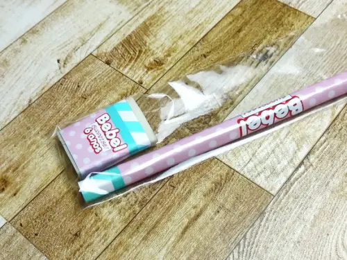 Lembrança Kit Lápis e Borracha Inspirada na Lol Surprise