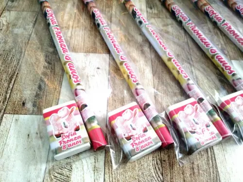 Lembrança Kit Lápis e Borracha Inspirado na Ana Castela