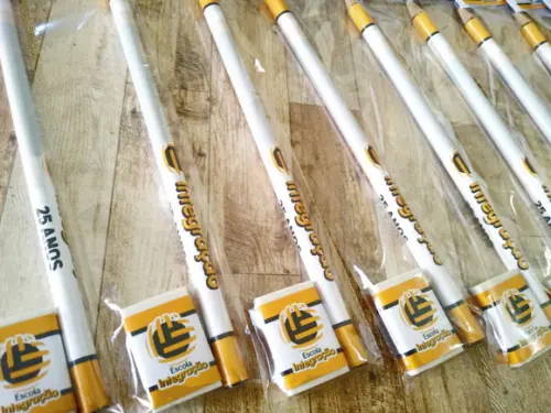 Lembrança Kit Lápis e Borracha para Escolas M2