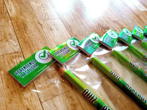 Lembrança Kit Lápis e Borracha para Escolas M6