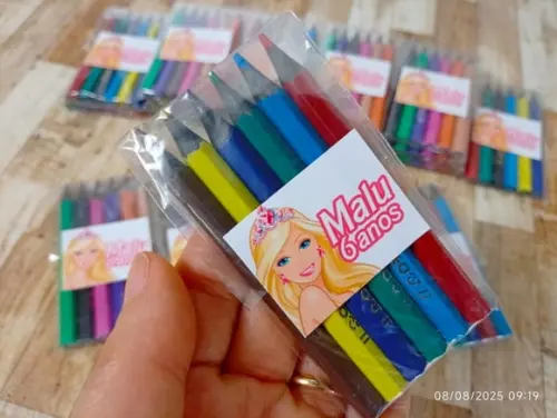 Lembrancinha Mini Lápis de Cor Realeza Boneca Princesa