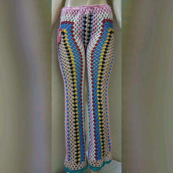 Calça Colorida Flare Crochê