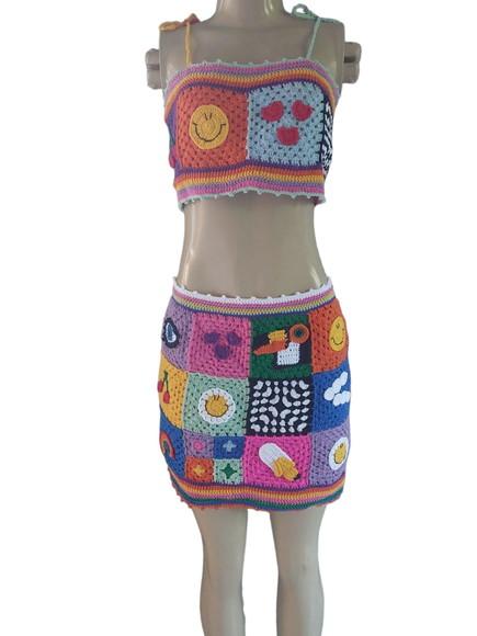 Conjunto Top Cropped e Saia de Crochê