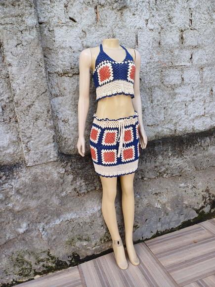 Conjunto Top Cropped e Saia de Crochê