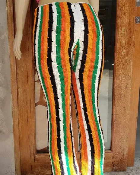 Calça De Crochê