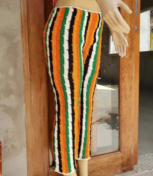 Calça De Crochê