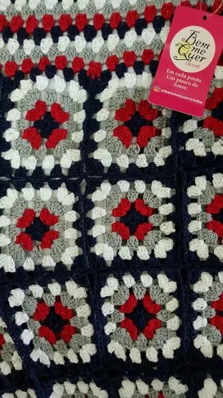 Calça Pantacourt Crochê
