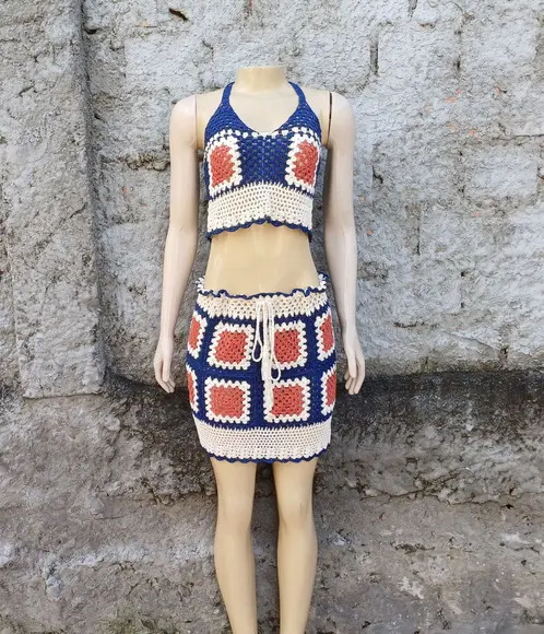 Conjunto Top Cropped e Saia de Crochê