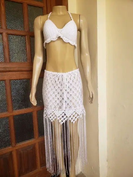 Top Cropped E Saia De Crochê