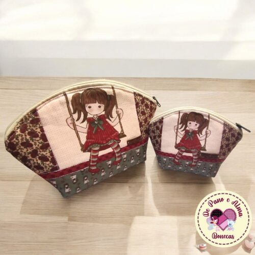 Kit 2 Necessaires Vintage Boneca – Estampa Fuxicos e Fricotes |