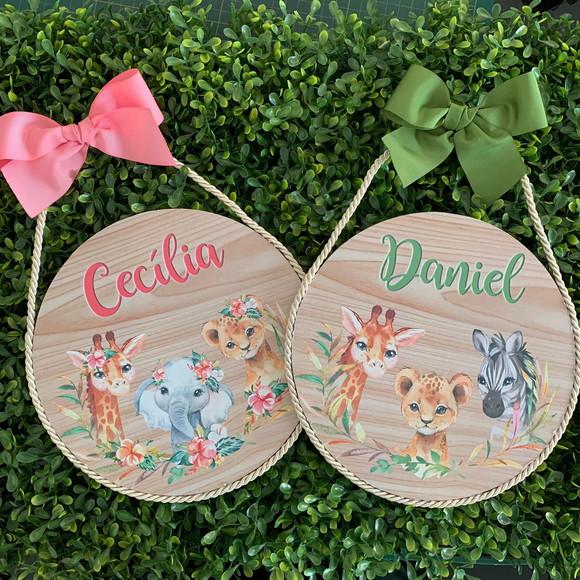 2 Placas Redondas Porta Maternidade Gêmeos