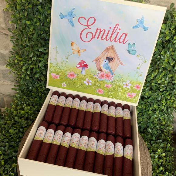 Caixa Luxo + 50 Charutos de Chocolate Recheados