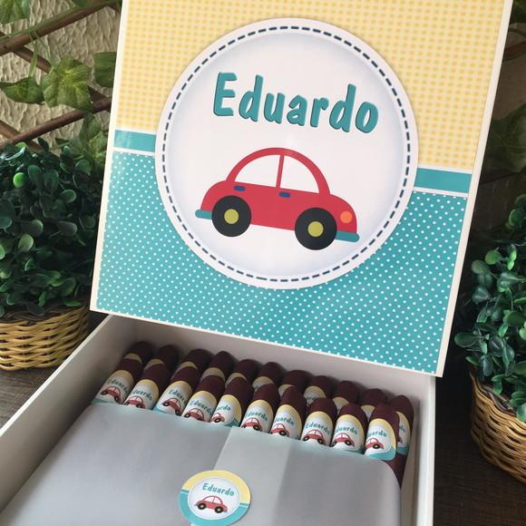 Caixa luxo + 60 Charutos de Chocolate Recheados
