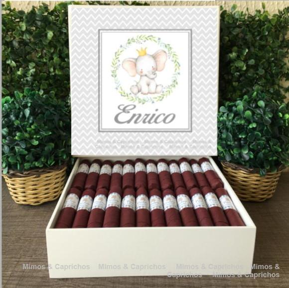 Caixa simples + 35 Charutos de Chocolate Recheados