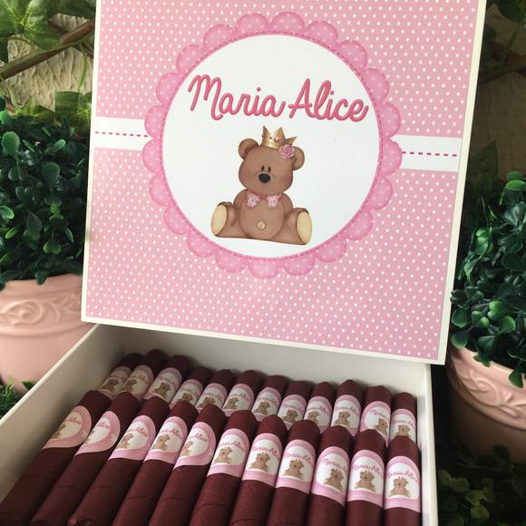 Caixa simples + 35 Charutos de Chocolate Recheados