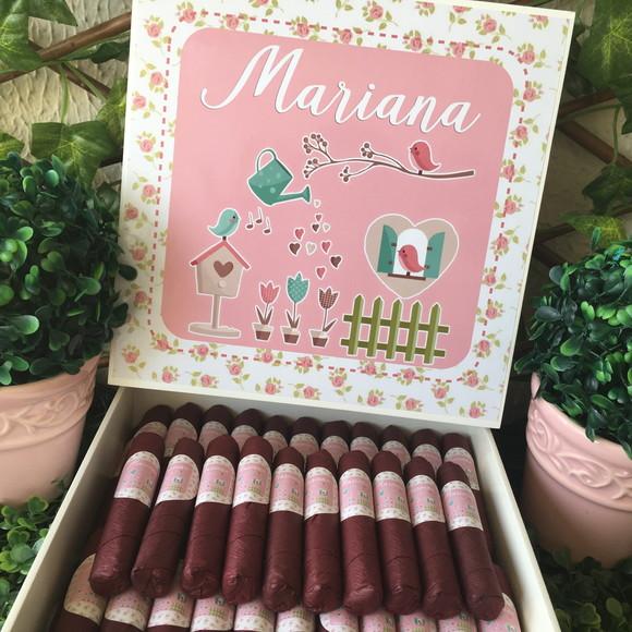Caixa simples + 35 Charutos de Chocolate Recheados