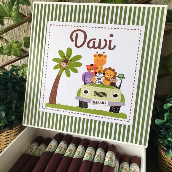 Caixa simples + 35 Charutos de Chocolate Recheados