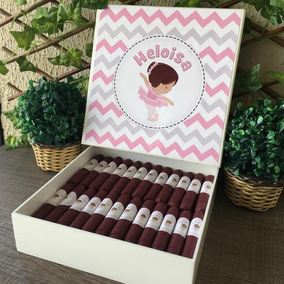 Caixa simples + 35 Charutos de Chocolate Recheados