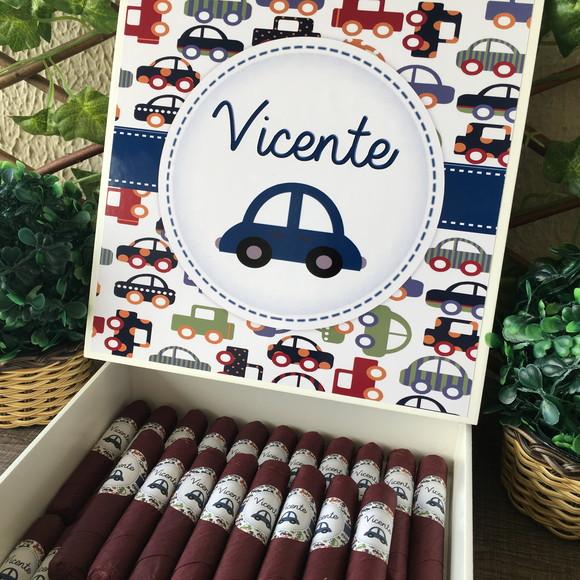 Caixa simples + 35 Charutos de Chocolate Recheados