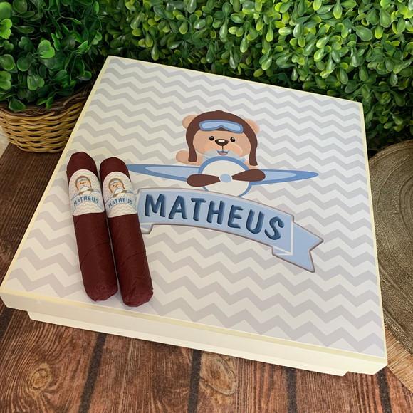 Caixa Simples + 60 Charutos De Chocolate Recheados
