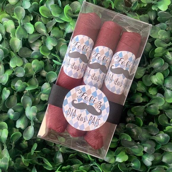 Caixinha Baby Acetato Com 3 Charutos De Chocolate Recheados