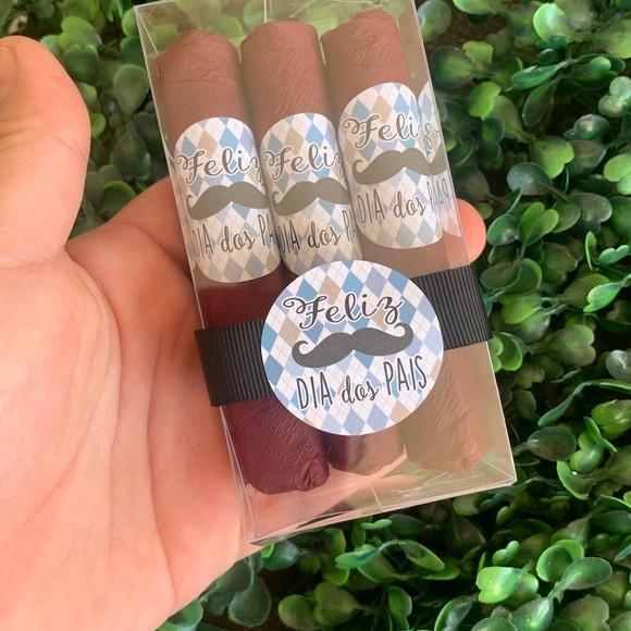 Caixinha Baby Acetato Com 3 Charutos De Chocolate Recheados