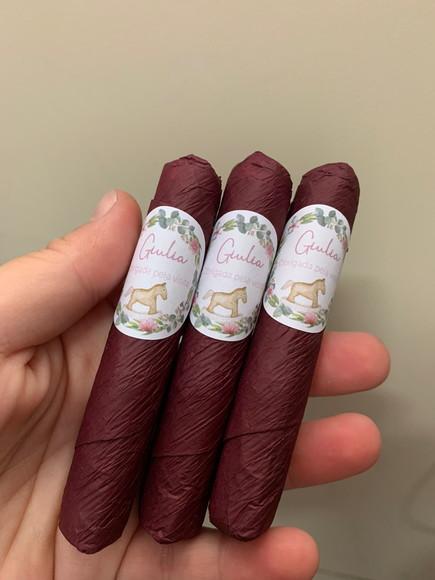 Charutos de Chocolate ao Leite Maternidade