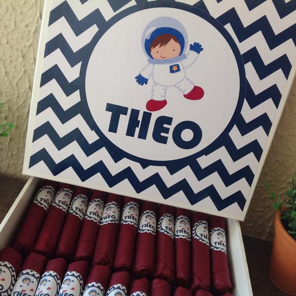 Charutos de Chocolate Recheados Astroboy