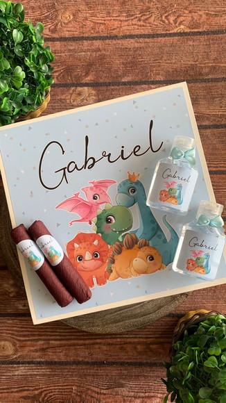 Kit Caixa Luxo + 40 Charutos + 20 Alcool Gel Lacinho