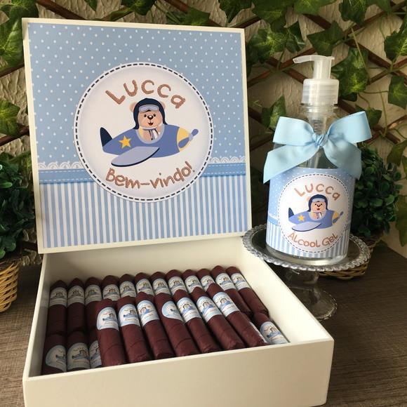 Kit Caixa Simples + 30 Charutos Chocolate + Álcool Gel 500ml