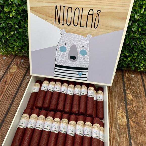 Kit Caixa Simples + 40 Charutos + 20 Alcool Gel Lacinho