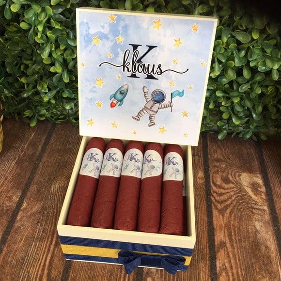 Mini Caixa De Charutos Chocolate Astronauta