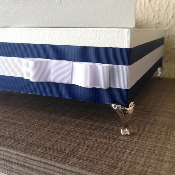 Pezinhos de metal para caixinhas MDF