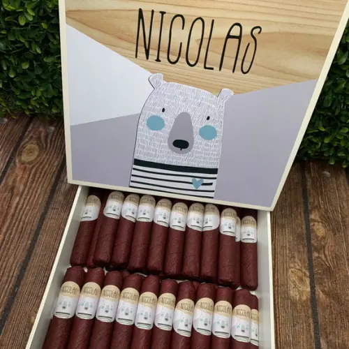 Caixa luxo + 35 Charutos de Chocolate Recheados