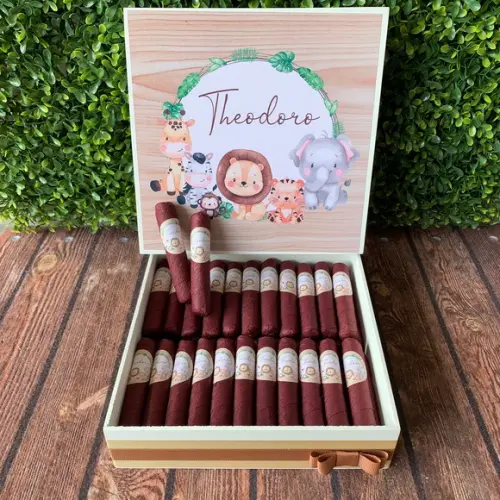 Caixa luxo + 35 Charutos de Chocolate Recheados