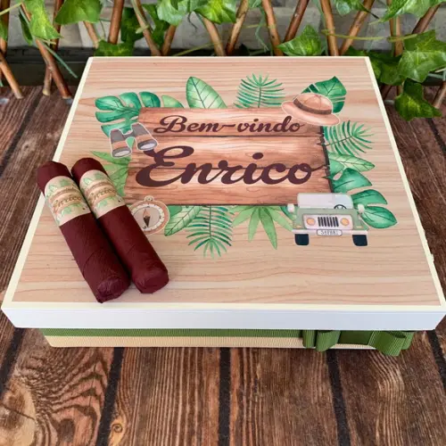 Caixa luxo + 35 Charutos de Chocolate Recheados