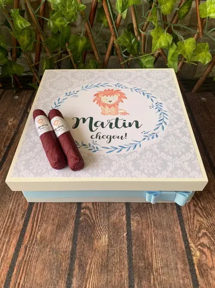 Caixa luxo + 60 Charutos de Chocolate Recheados