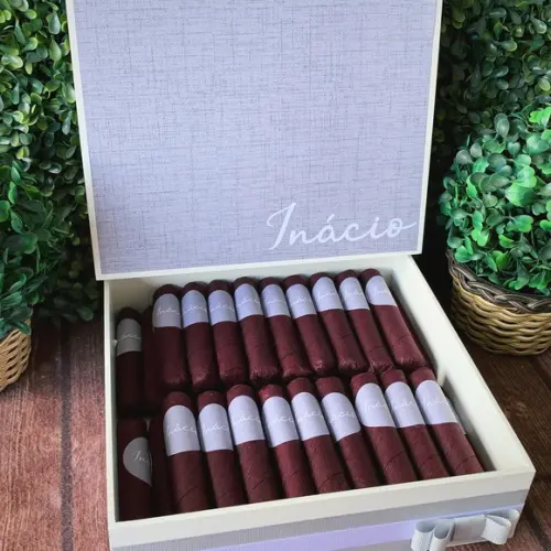 Caixa Luxo + 60 Charutos de Chocolate Recheados
