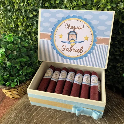 Caixa Petit + 16 Charutos Chocolate Recheados