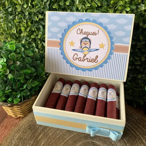 Caixa Petit + 24 Charutos Chocolate Recheados