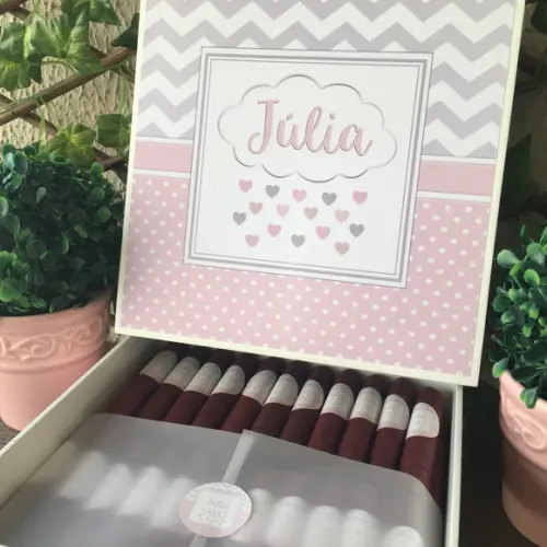 Caixa Premium + 30 Charutos de Chocolate Recheados