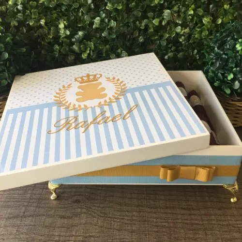 Caixa Premium + 30 Charutos de Chocolate Recheados